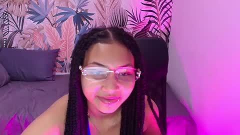 lucyy_kiss online show from January 4, 2025, 7:11 pm