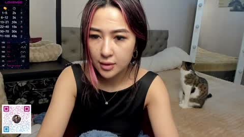 luluu_l online show from November 25, 2024, 11:30 pm