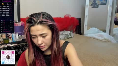 luluu_l online show from December 14, 2024, 3:36 am