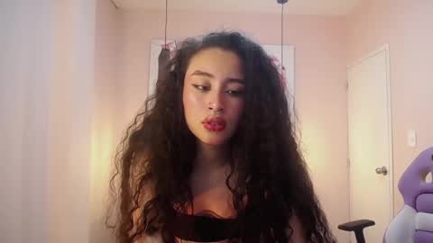 luna_meyer_1 online show from November 18, 2024, 10:55 pm