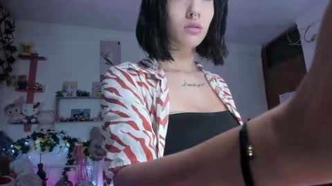 lunacristal_moon online show from December 7, 2024, 11:17 pm