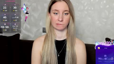 LusyaGreenberg online show from December 17, 2024, 6:54 pm