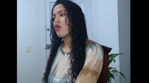 lylii_evans online show from December 7, 2024, 10:23 pm