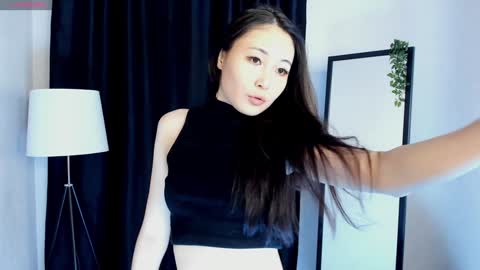 lyn_kali online show from December 14, 2024, 9:22 pm