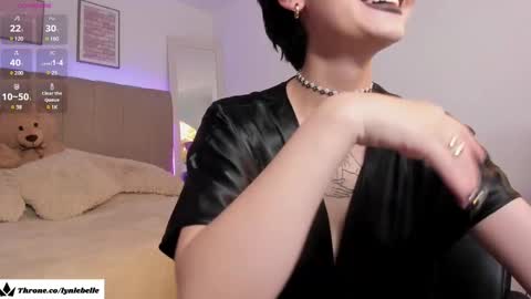 lyn_lebelle online show from January 16, 2025, 9:23 pm