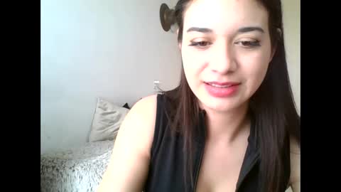 Mia Palacios online show from November 12, 2024, 11:04 pm