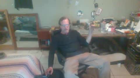 mackdog1369 online show from January 14, 2025, 11:43 pm