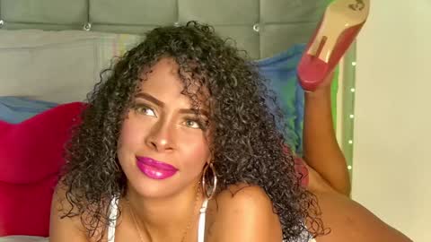 madeleinxxx_ online show from November 21, 2024, 7:07 am