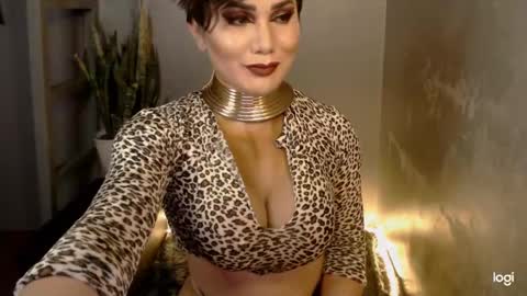 MagnificentlyDEVILQueen online show from November 18, 2024, 4:48 pm