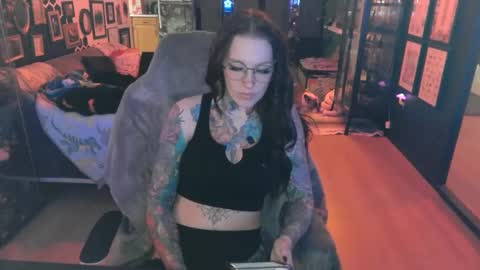 makaylamoonn online show from November 30, 2024, 11:17 pm