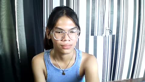 SWEET KEANA online show from November 18, 2024, 3:33 am