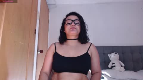 maraa_lee online show from December 27, 2024, 3:46 pm