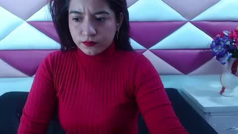 maria_clay online show from December 6, 2024, 12:29 pm