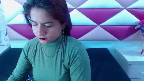 maria_clay online show from December 19, 2024, 12:13 pm