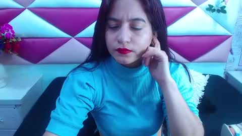 maria_clay online show from January 18, 2025, 11:39 am