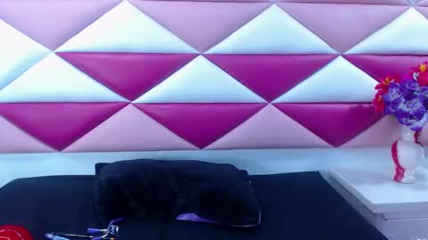 maria_clay online show from December 7, 2024, 11:36 am