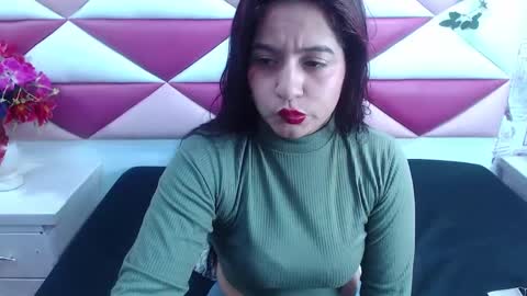 maria_clay online show from January 17, 2025, 12:03 pm