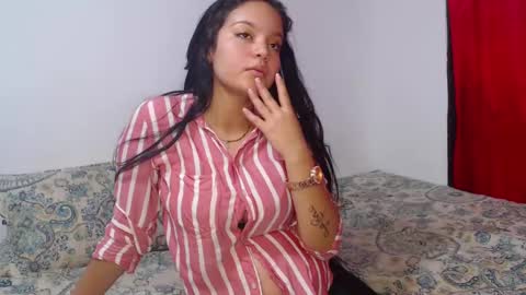 maria_cute15 online show from January 25, 2025, 8:42 pm