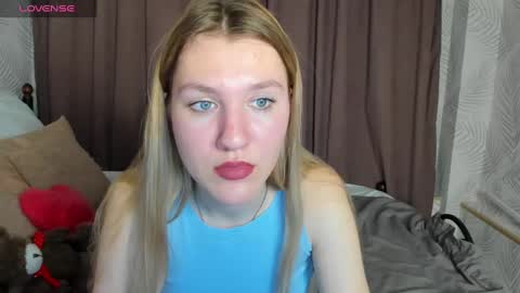 mariel_brown online show from December 4, 2024, 8:27 am