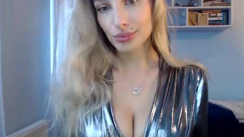 MarilynDevilish online show from November 20, 2024, 7:40 am