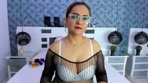 Marilyn Vega online show from January 8, 2025, 8:42 pm