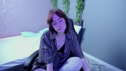 mary_cuddle online show from November 15, 2024, 2:56 am