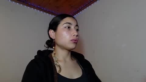 mary_jane_lovu online show from January 7, 2025, 11:15 pm