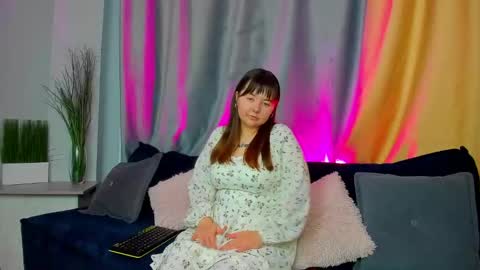 mary_stevenss online show from December 5, 2024, 8:23 am