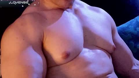 masked_bodybuilder online show from December 24, 2024, 6:11 pm