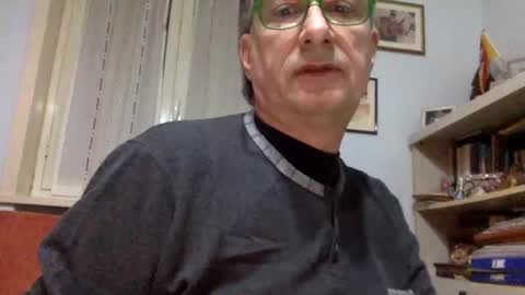 massimoxgiulia online show from December 25, 2024, 3:38 am