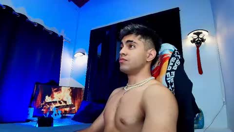 mathewevansx_01 online show from November 21, 2024, 2:27 am