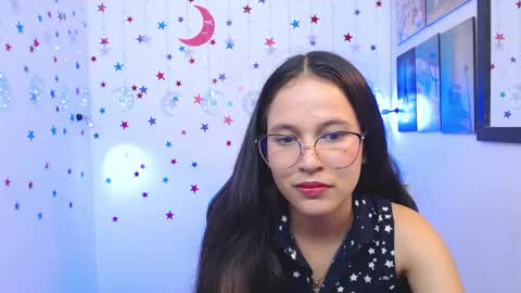 Mayra online show from November 14, 2024, 7:43 pm