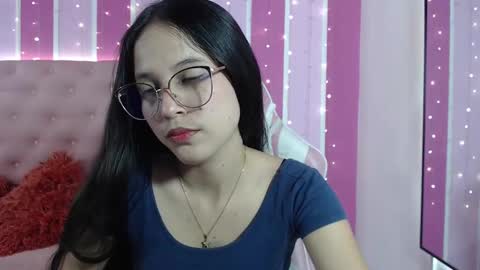 Mayra online show from November 29, 2024, 7:28 pm