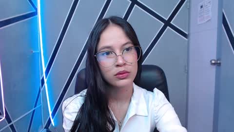 Mayra online show from December 24, 2024, 4:34 pm