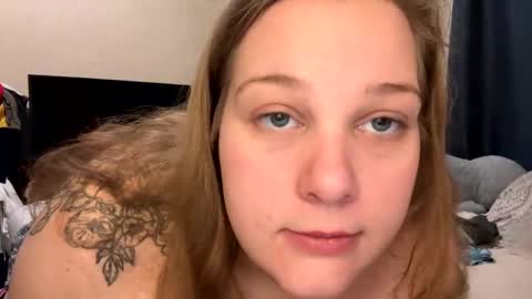 megan_blondiee online show from November 17, 2024, 8:03 pm