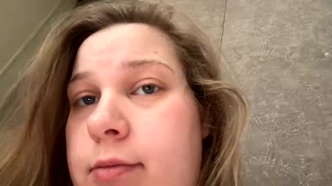 megan_blondiee online show from December 7, 2024, 8:13 pm