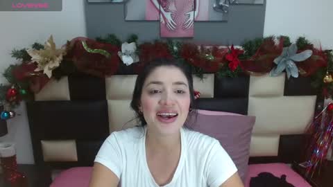 megan_wilss online show from December 16, 2024, 7:58 pm