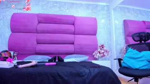 MeganFOXXI  online show from December 5, 2024, 8:50 pm