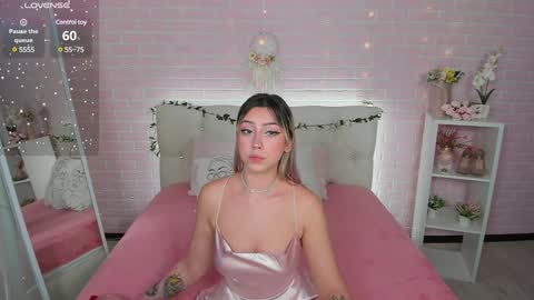 Meow Kirsten  online show from December 1, 2024, 12:48 pm