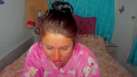 metisha_suhi online show from December 8, 2024, 1:23 pm