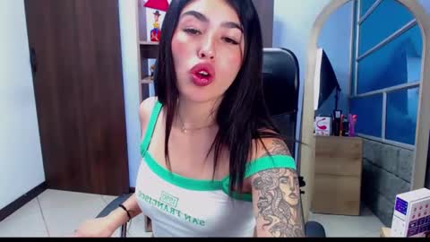 mia_charlothe online show from January 8, 2025, 3:08 am