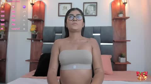 mia_mora1 online show from December 21, 2024, 11:01 am