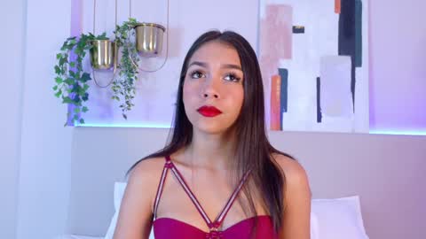 mia_oconner online show from January 4, 2025, 1:04 pm