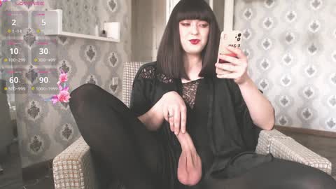 mia_wallase online show from December 19, 2024, 5:00 am