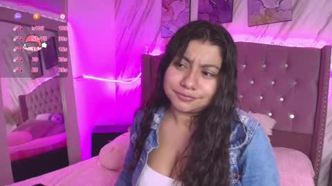 miaa_smiith1 online show from December 7, 2024, 11:36 am