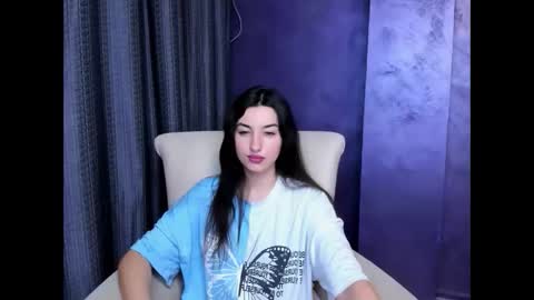 miasweet_01 online show from January 19, 2025, 5:15 pm