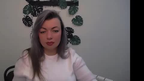 Mikaela online show from December 2, 2024, 7:39 am