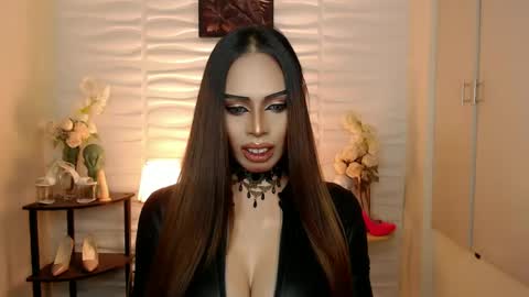 Mistress MikeyAlawi online show from December 8, 2024, 7:38 am