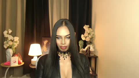 Mistress MikeyAlawi online show from January 12, 2025, 9:25 am