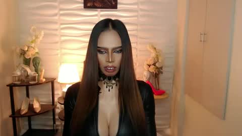 Mistress MikeyAlawi online show from December 4, 2024, 6:34 pm